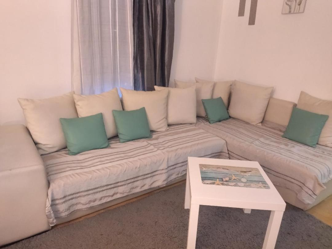 Apartman Gana Altina Lux Belgrad Exteriör bild
